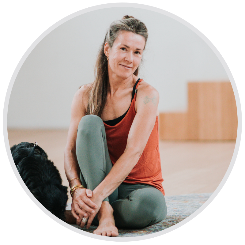 online yoga opleiding Moena de Jong